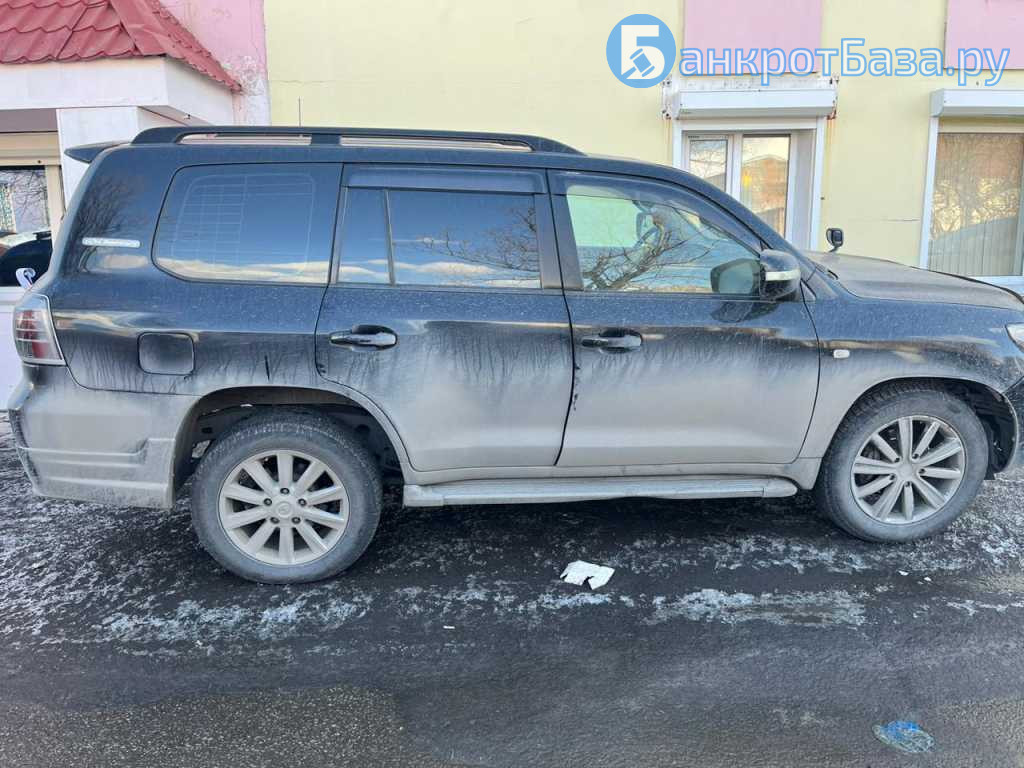 Автомобиль Toyota Land Cruiser 200, легковой универсал, год выпуска 2007,